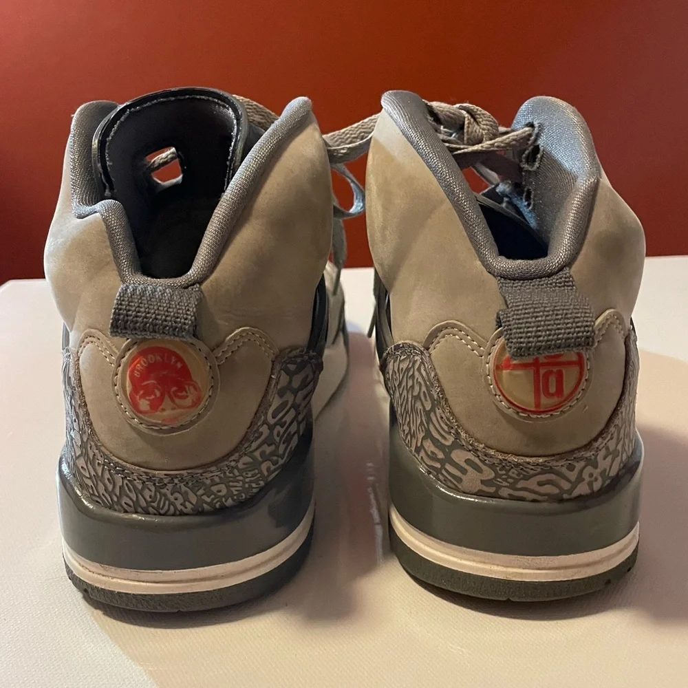 Jordan Men’s Spizike Wolf Grey Basketball Sneaker Shoes‎